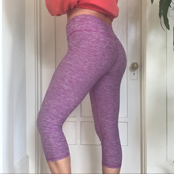 🧘‍♀️Purple Cropped Leggings - Picture 2 of 5